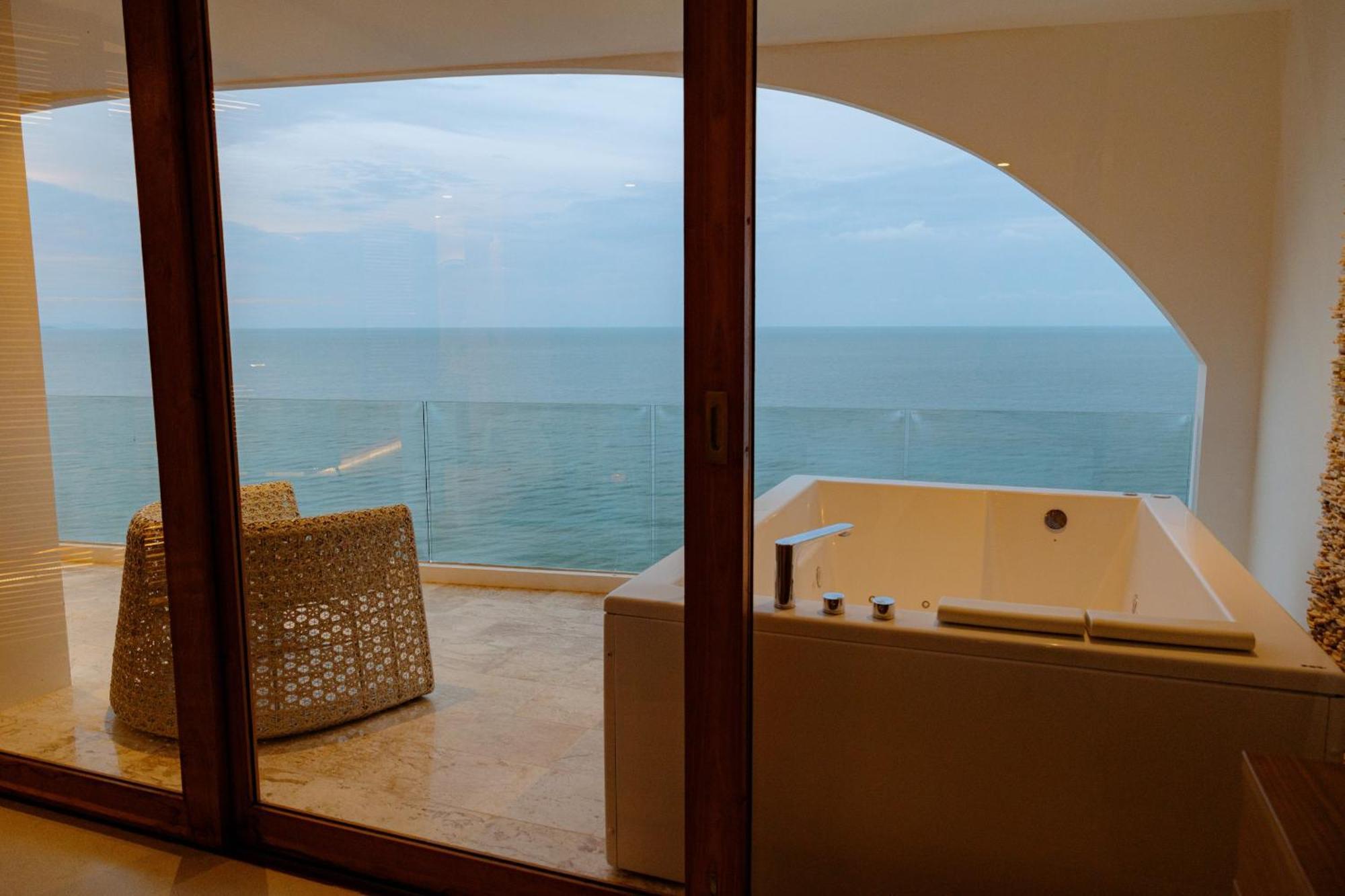 Elite Atoll Beachfront Hotel Khanom Kamer foto