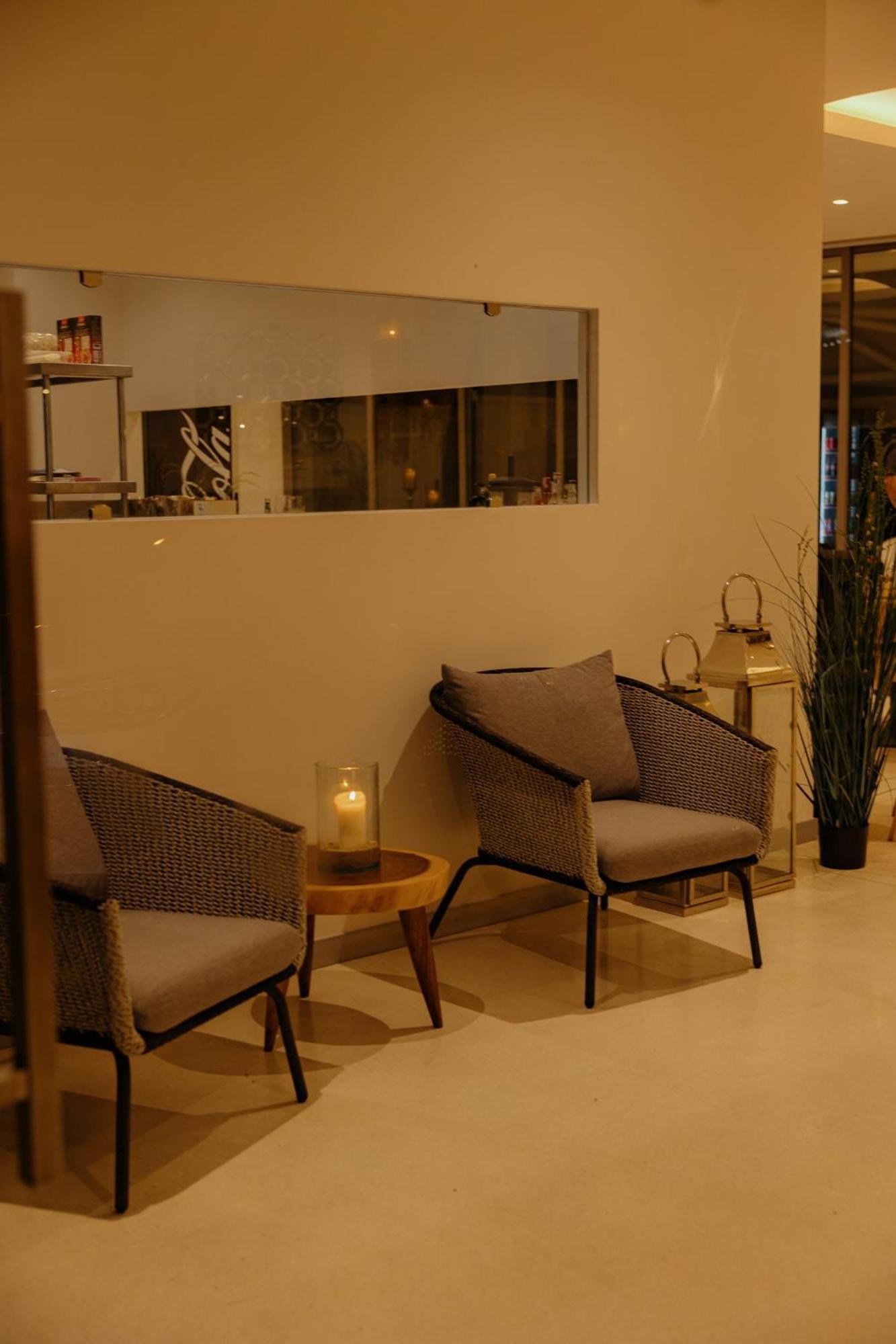 Elite Atoll Beachfront Hotel Khanom Buitenkant foto
