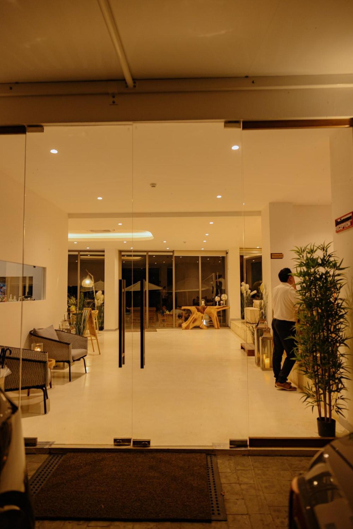 Elite Atoll Beachfront Hotel Khanom Buitenkant foto