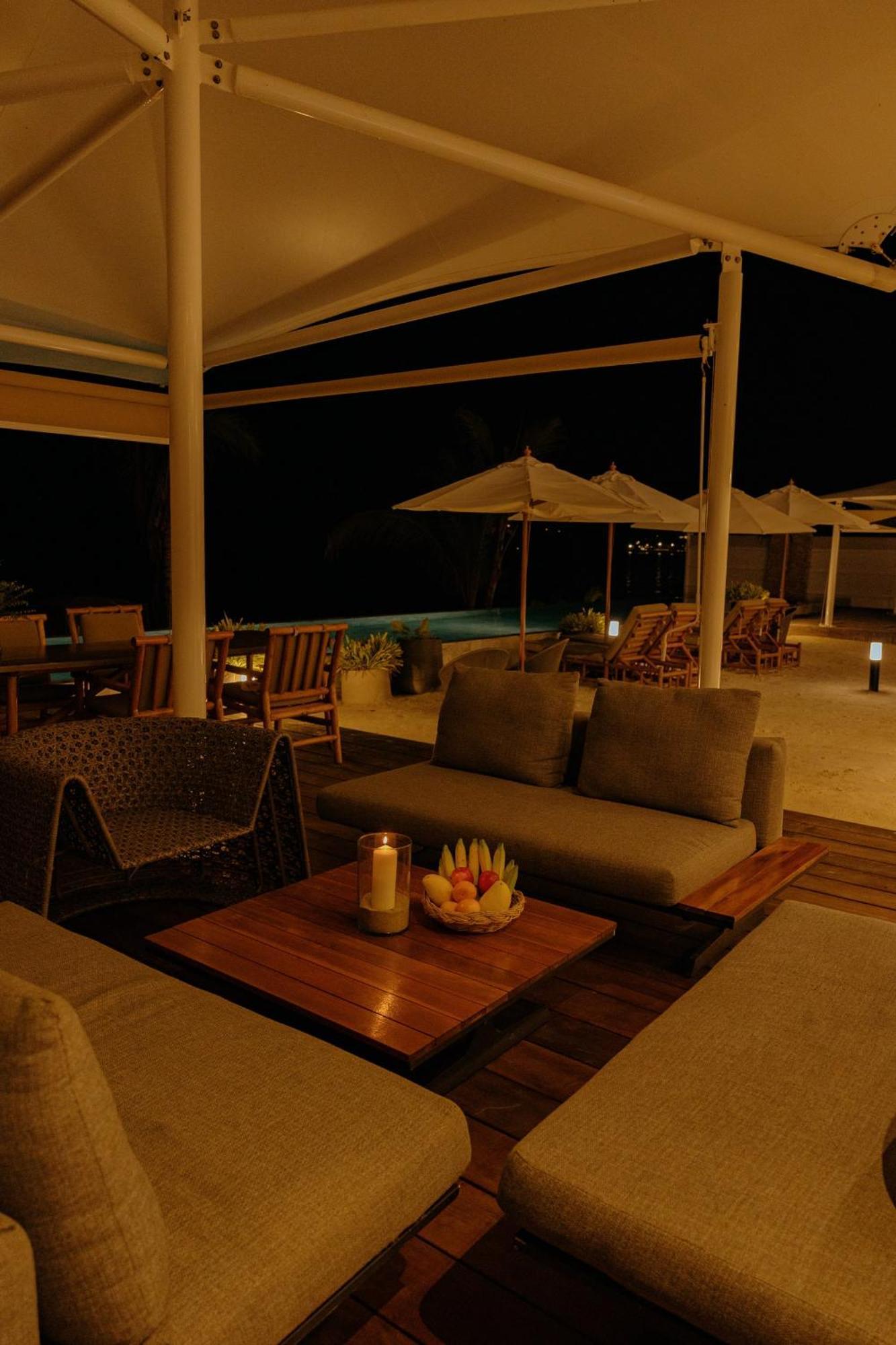 Elite Atoll Beachfront Hotel Khanom Buitenkant foto